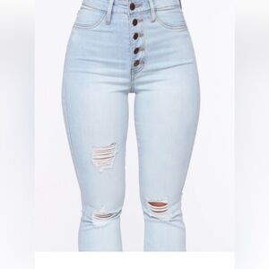 Not so common distressed flare jeans